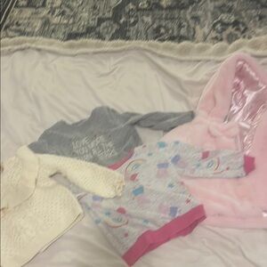 Cozy Kids' Clothing Set in Pink, Gray, and Cream